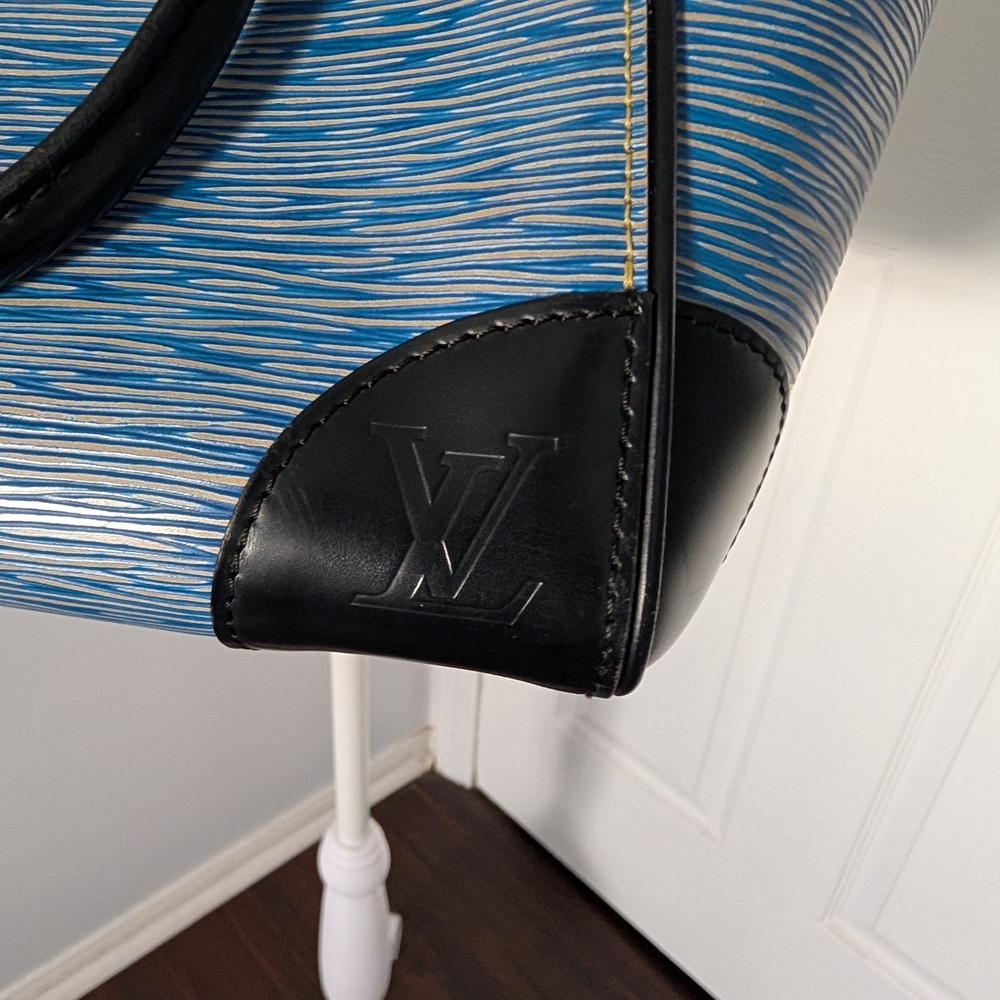 Louis Vuitton Denim Epi Leather Phenix PM Shoulder Bag - Picture 4 of 16
